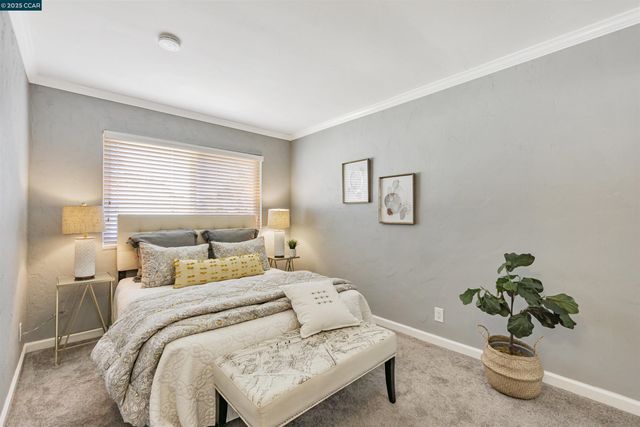 1013 Mohr Ln 2, Concord, CA 94518