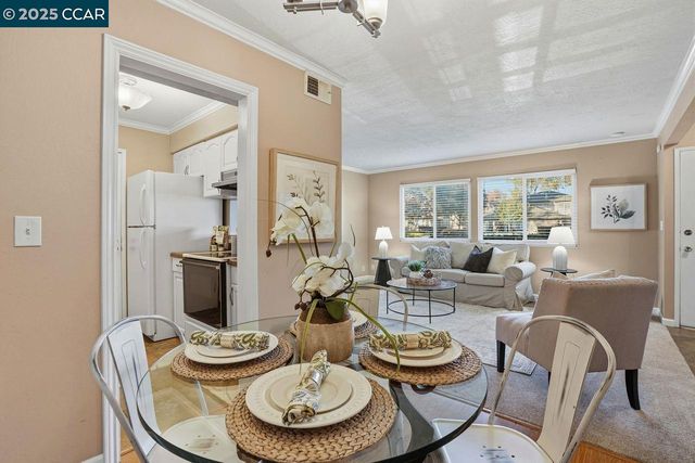 1013 Mohr Ln 2, Concord, CA 94518