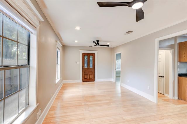 74 Julius ST, Austin, TX 78702