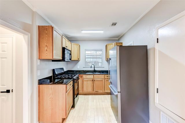 74 Julius ST, Austin, TX 78702