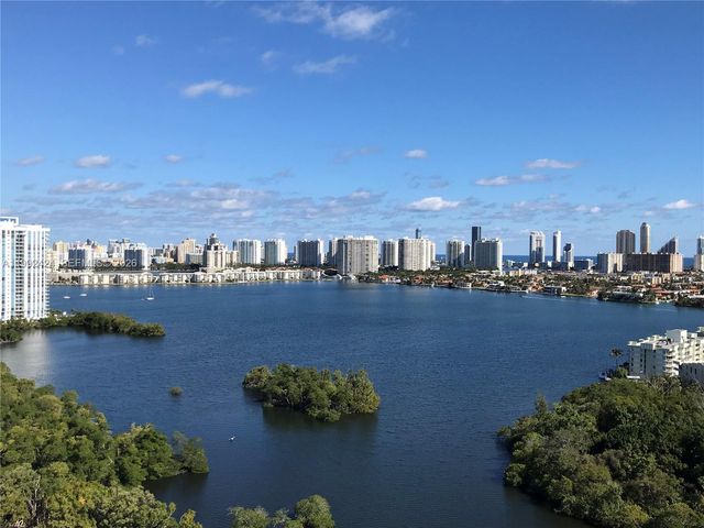 16385 Biscayne Boulevard 2206, North Miami Beach, FL 33160