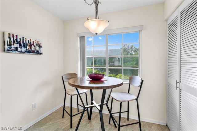 228 Belina DR 5-605, Naples, FL 34104