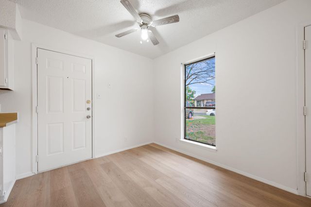 905 Fieldwood DR, Austin, TX 78758