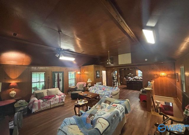 2845 E Upper River Road, Somerville, AL 35670
