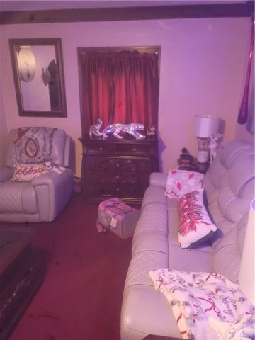 140 Knickerbocker Avenue, Rochester, NY 14615