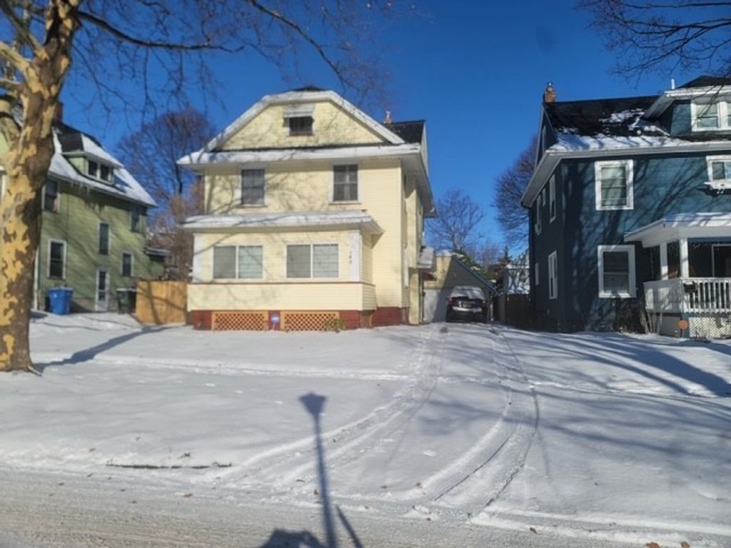 140 Knickerbocker Avenue, Rochester, NY 14615