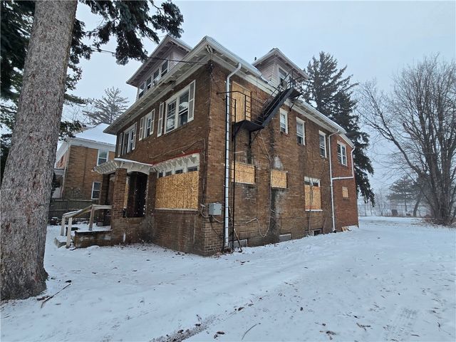 80 Huntington Park, Rochester, NY 14621