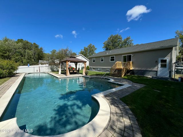 25 S Westcott Road, Rotterdam, NY 12306