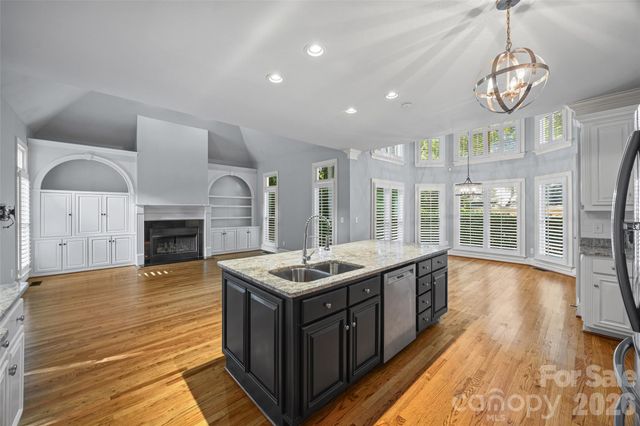 9331 Whispering Wind Drive, Charlotte, NC 28277