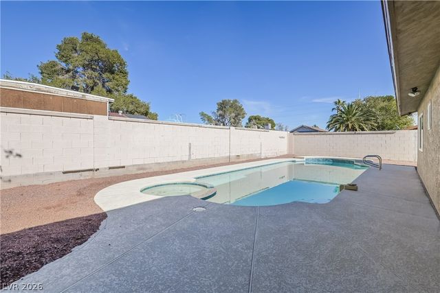 5322 Camden Avenue, Las Vegas, NV 89122