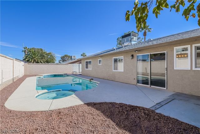 5322 Camden Avenue, Las Vegas, NV 89122