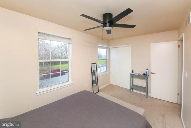 1049 DEERFIELD CIR, Perkasie, PA 18944