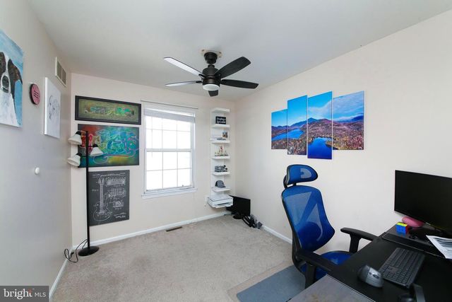 1049 DEERFIELD CIR, Perkasie, PA 18944