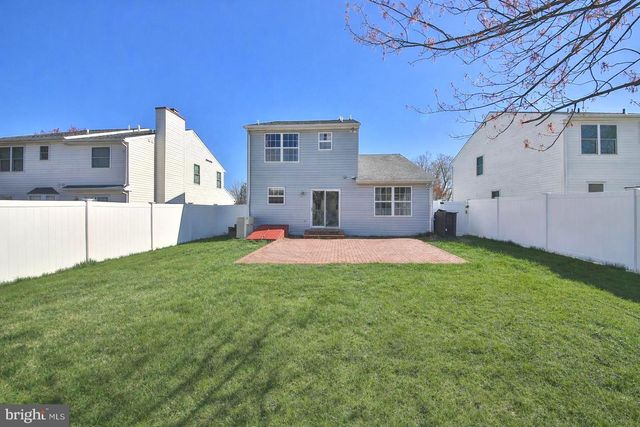 1049 DEERFIELD CIR, Perkasie, PA 18944