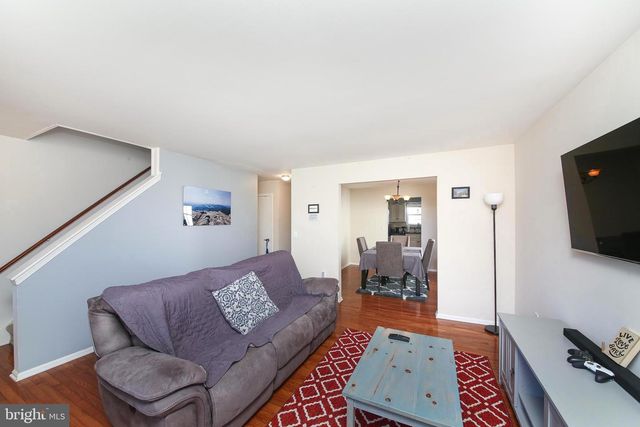 1049 DEERFIELD CIR, Perkasie, PA 18944