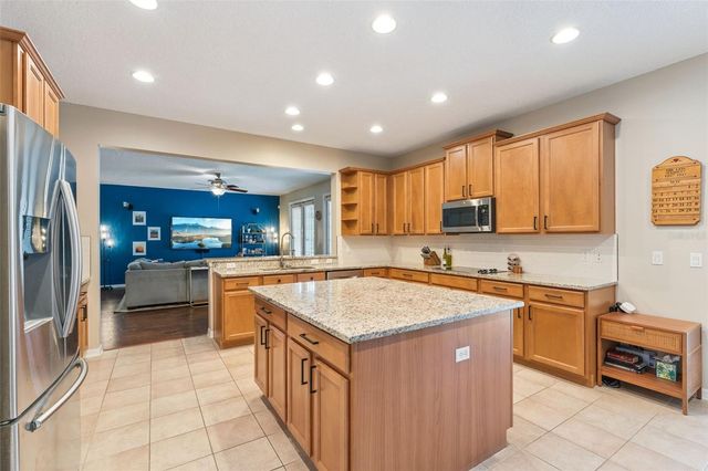 638 ENGLISH LAKE DRIVE, Winter Garden, FL 34787