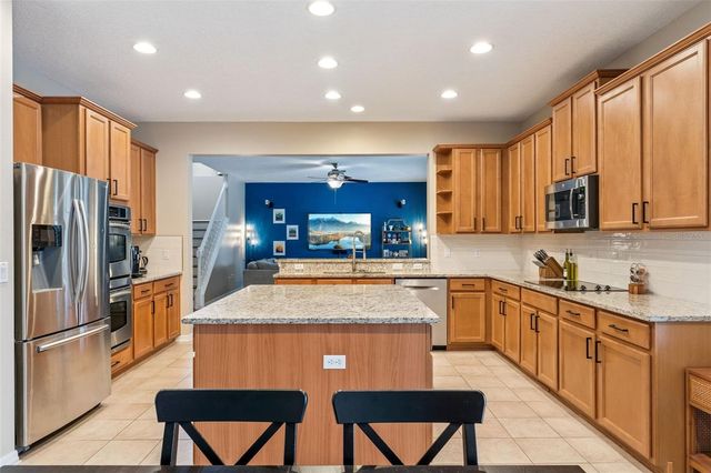 638 ENGLISH LAKE DRIVE, Winter Garden, FL 34787