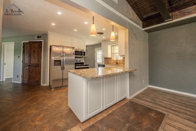 430 HUNTINGTON LANE, Wichita County, TX 76306