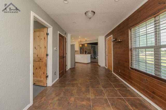 430 HUNTINGTON LANE, Wichita County, TX 76306