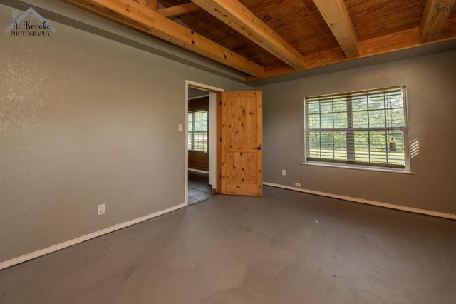 430 HUNTINGTON LANE, Wichita County, TX 76306