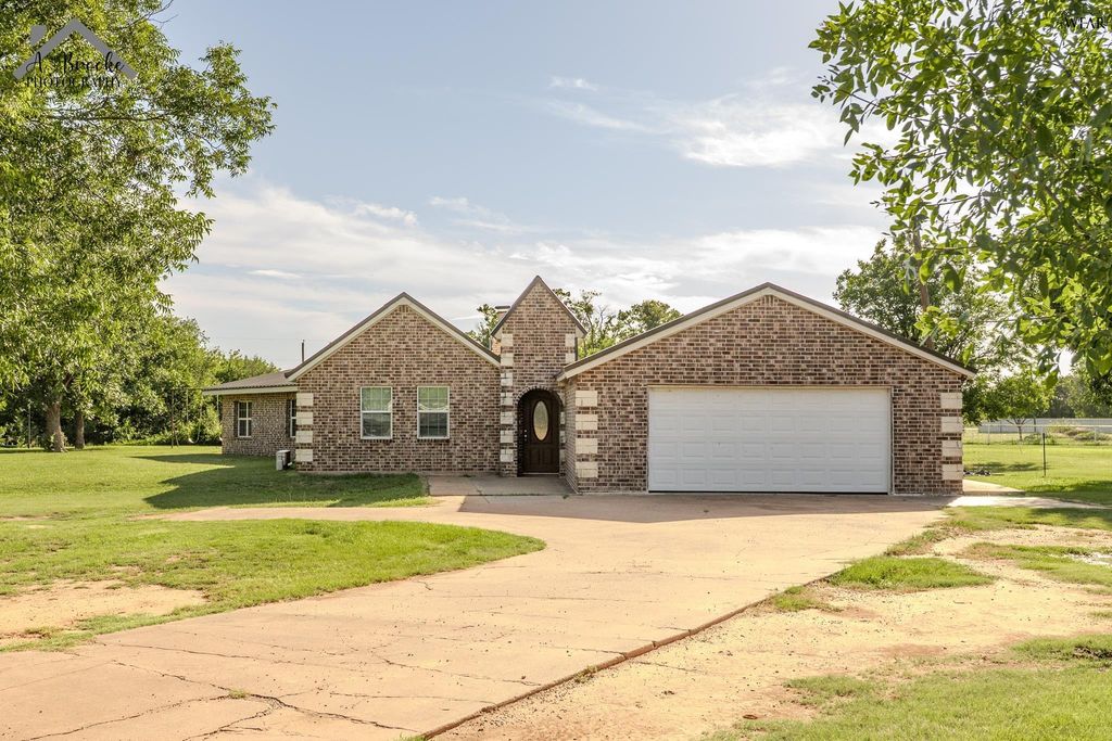 430 HUNTINGTON LANE, Wichita County, TX 76306