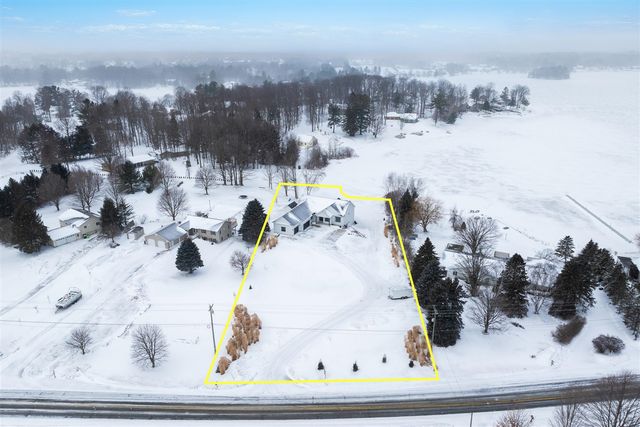 504 S East Silver Lake Road, Traverse City, MI 49685