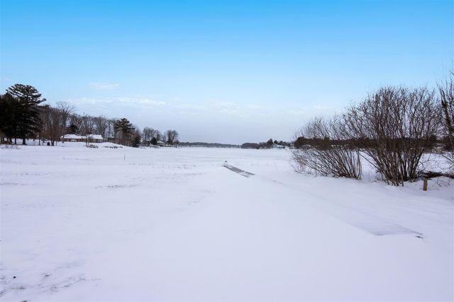 504 S East Silver Lake Road, Traverse City, MI 49685