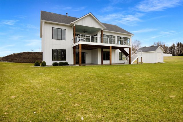 504 S East Silver Lake Road, Traverse City, MI 49685