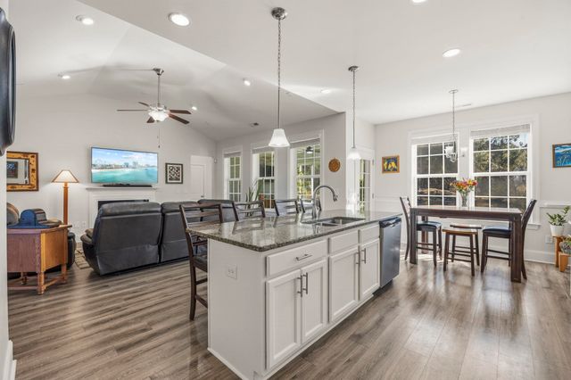 717 Shell Point Ct., Longs, SC 29568