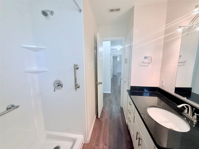 120 S Lynn Avenue, Denison, TX 75020