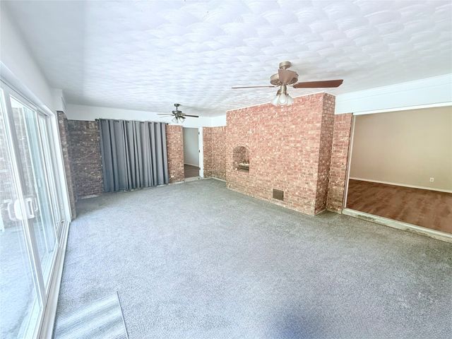 120 S Lynn Avenue, Denison, TX 75020