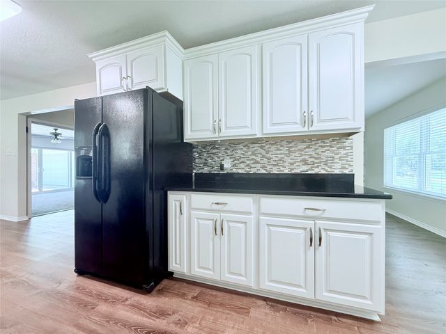 120 S Lynn Avenue, Denison, TX 75020