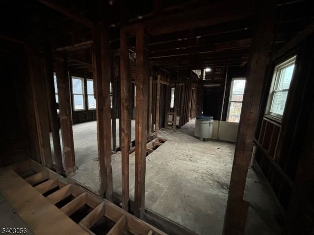 514 Downer St, Westfield Town, NJ 07090