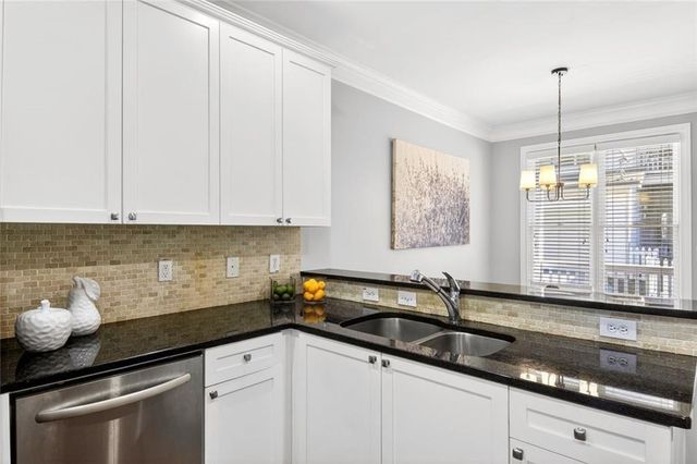 1613 Dupont Commons Drive NW, Atlanta, GA 30318