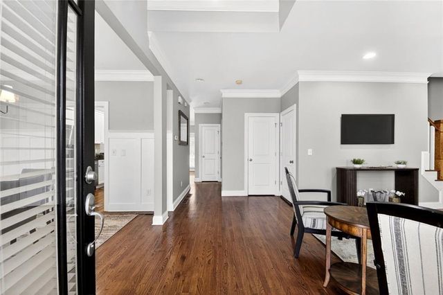 1613 Dupont Commons Drive NW, Atlanta, GA 30318