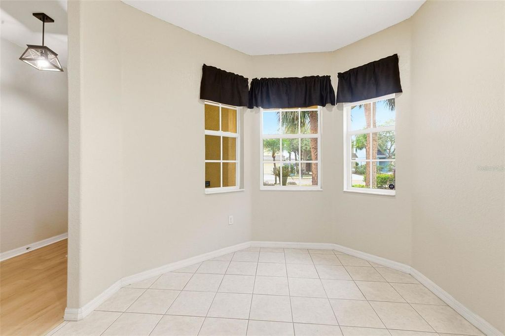 Image 12 of property listing at 7031 CHATUM LIGHT RUN, Bradenton, FL 34212