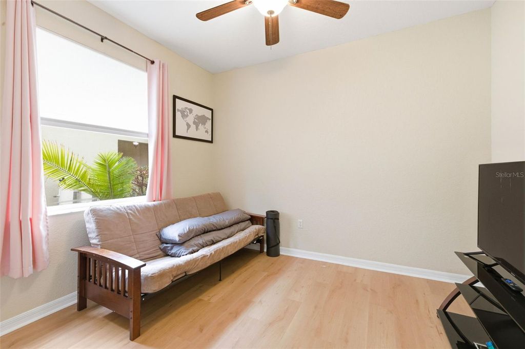 Image 16 of property listing at 7031 CHATUM LIGHT RUN, Bradenton, FL 34212