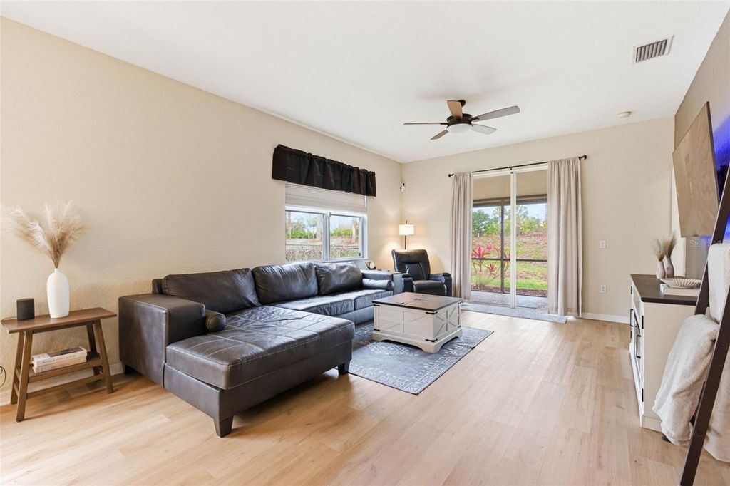 Image 24 of property listing at 7031 CHATUM LIGHT RUN, Bradenton, FL 34212