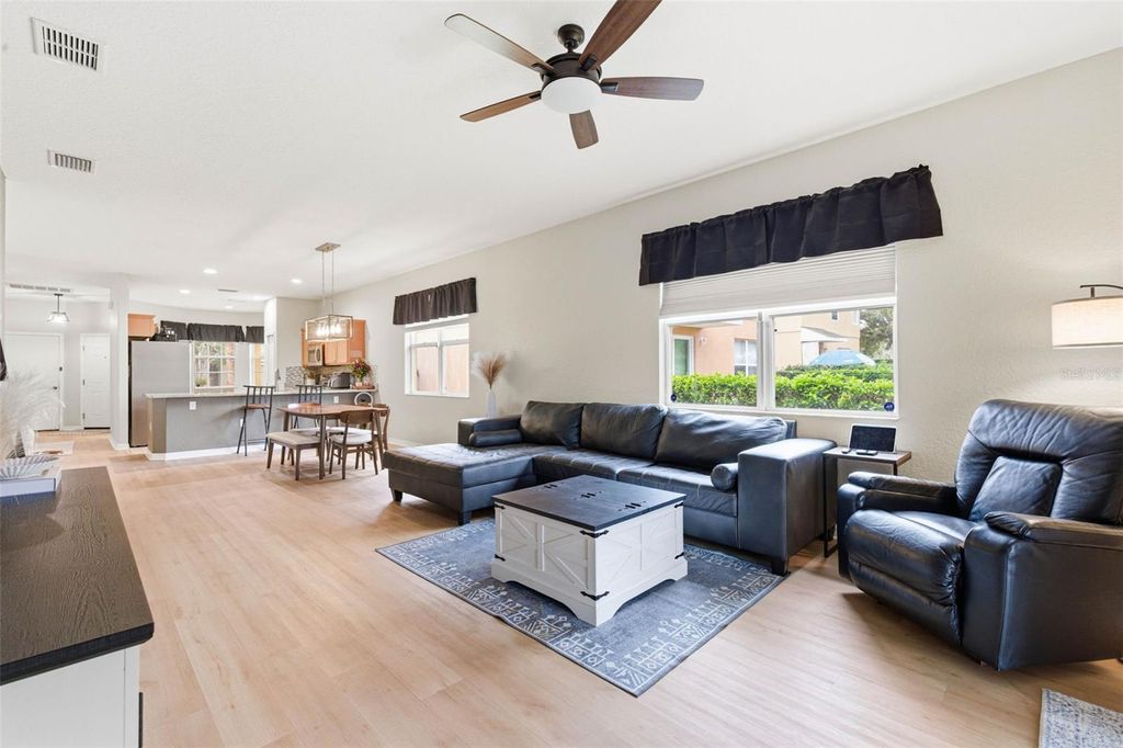 Image 26 of property listing at 7031 CHATUM LIGHT RUN, Bradenton, FL 34212