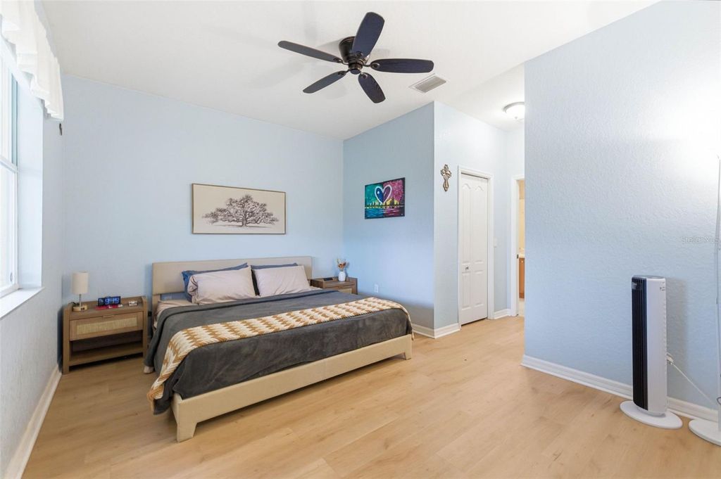 Image 28 of property listing at 7031 CHATUM LIGHT RUN, Bradenton, FL 34212