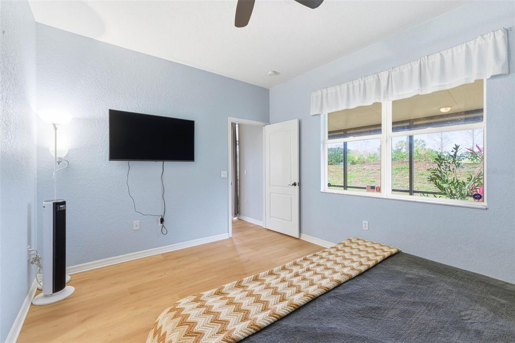 Image 30 of property listing at 7031 CHATUM LIGHT RUN, Bradenton, FL 34212