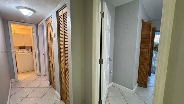 6195 W 18th Ave G324, Hialeah, FL 33012