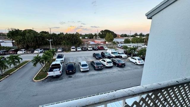 6195 W 18th Ave G324, Hialeah, FL 33012