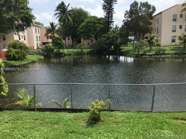 6195 W 18th Ave G324, Hialeah, FL 33012