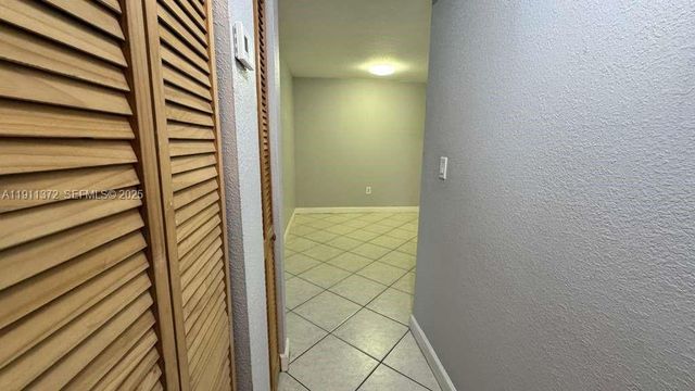 6195 W 18th Ave G324, Hialeah, FL 33012