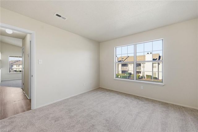 607 Zephyr CT, Virginia Beach, VA 23462