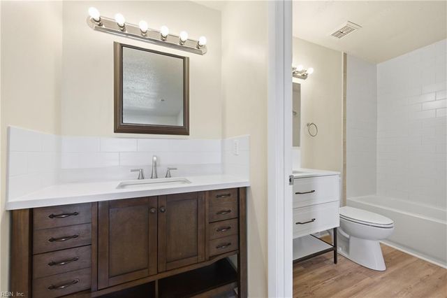 607 Zephyr CT, Virginia Beach, VA 23462