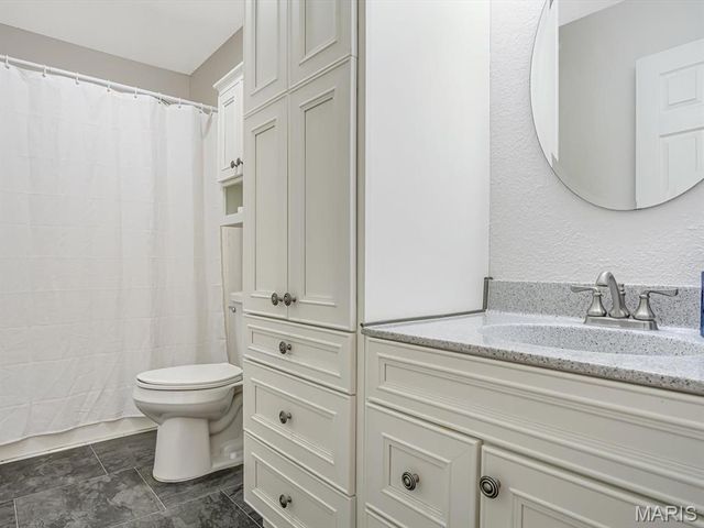 1 Jason Drive, Glen Carbon, IL 62034