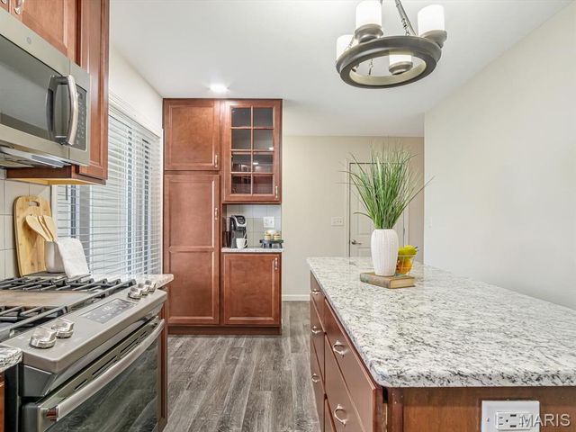 1 Jason Drive, Glen Carbon, IL 62034