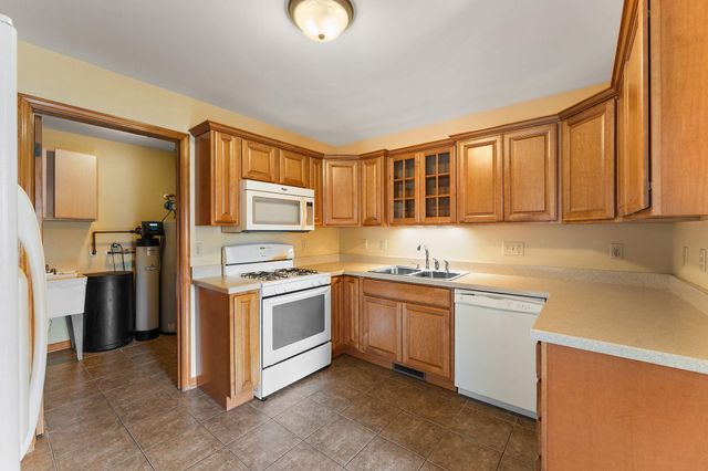 5005 W 152nd Court, Crown Point, IN 46307